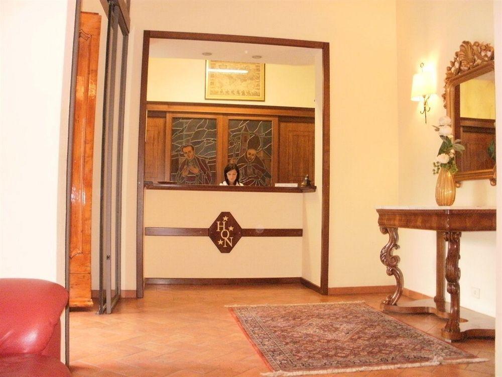 Hotel Oasi Da Paolo Кастеллуццо Интерьер фото